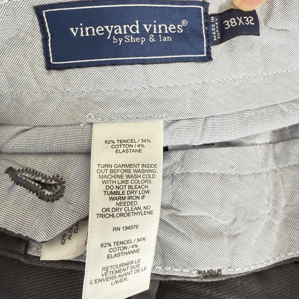 Vineyard Vines Mens On-The-Go Performance Pants Dark Gray Stretch Tech Sz 38x32 - Picture 2 of 8